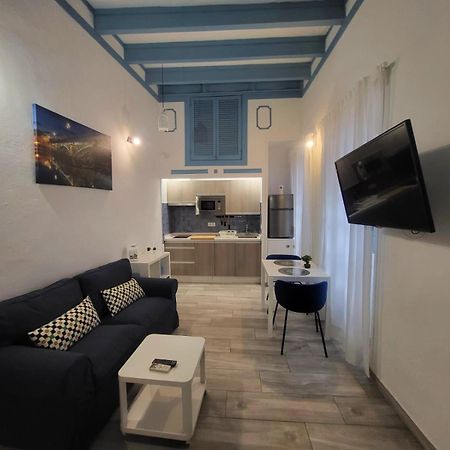 סביליה Apartamento Cuarta Puerta Centro Historico מראה חיצוני תמונה